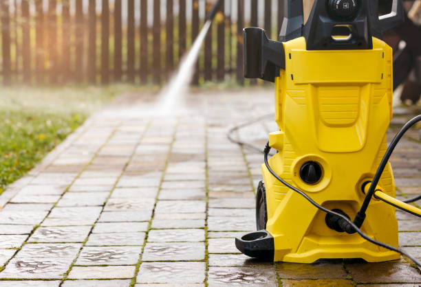 Best Sidewalk and Walkway Pressure Cleaning in Fostoria, OH